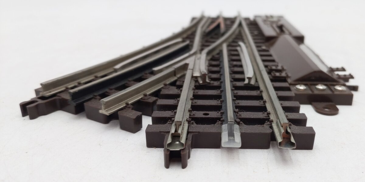 Atlas 6076 O Gauge Nickel Silver O-36 Right Hand Remote Switch Turnout EX/Box