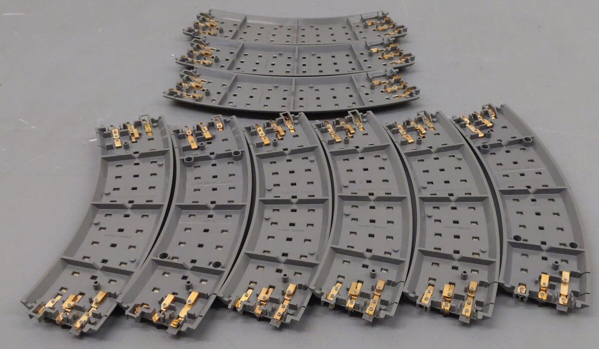 MTH 40-1002 Curved 0-31 Realtrax Full Curve Hollow Rails [9] EX