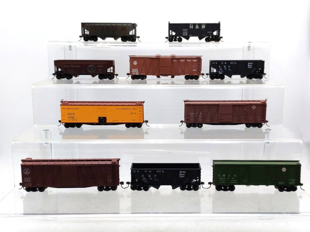 Accurail & Other HO Scale Assorted Freight Cars [10] VG