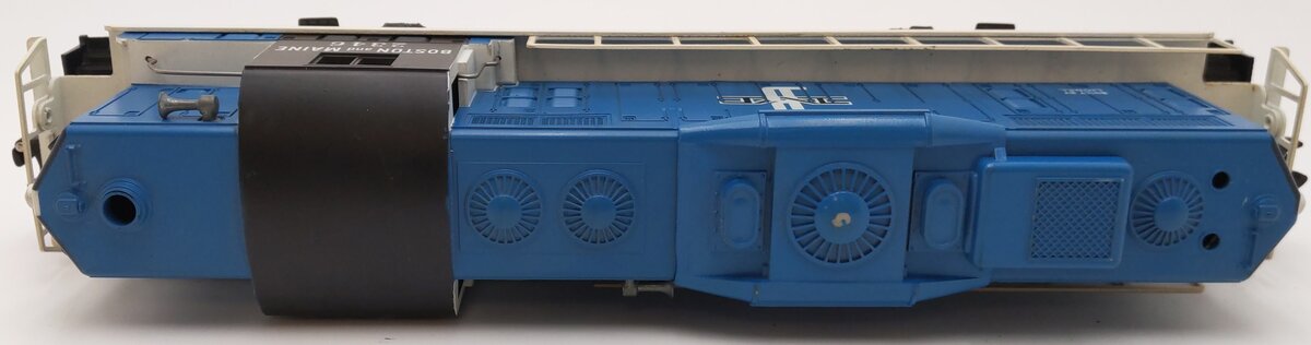 Lionel 2346 Vintage O-Gauge Boston & Maine GP-9 3-Rail Diesel Locomotive #2346 VG