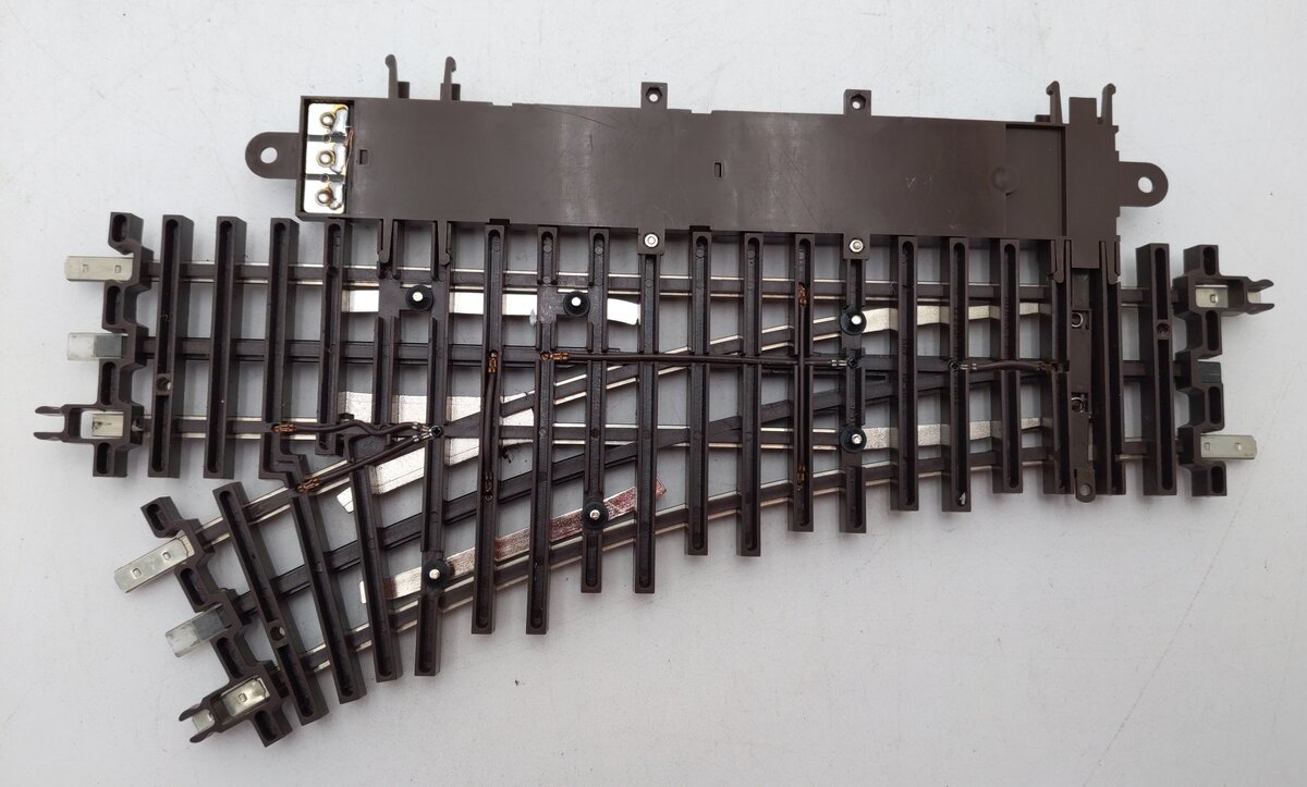 Atlas 6076 O Gauge Nickel Silver O-36 Right Hand Remote Switch Turnout EX/Box