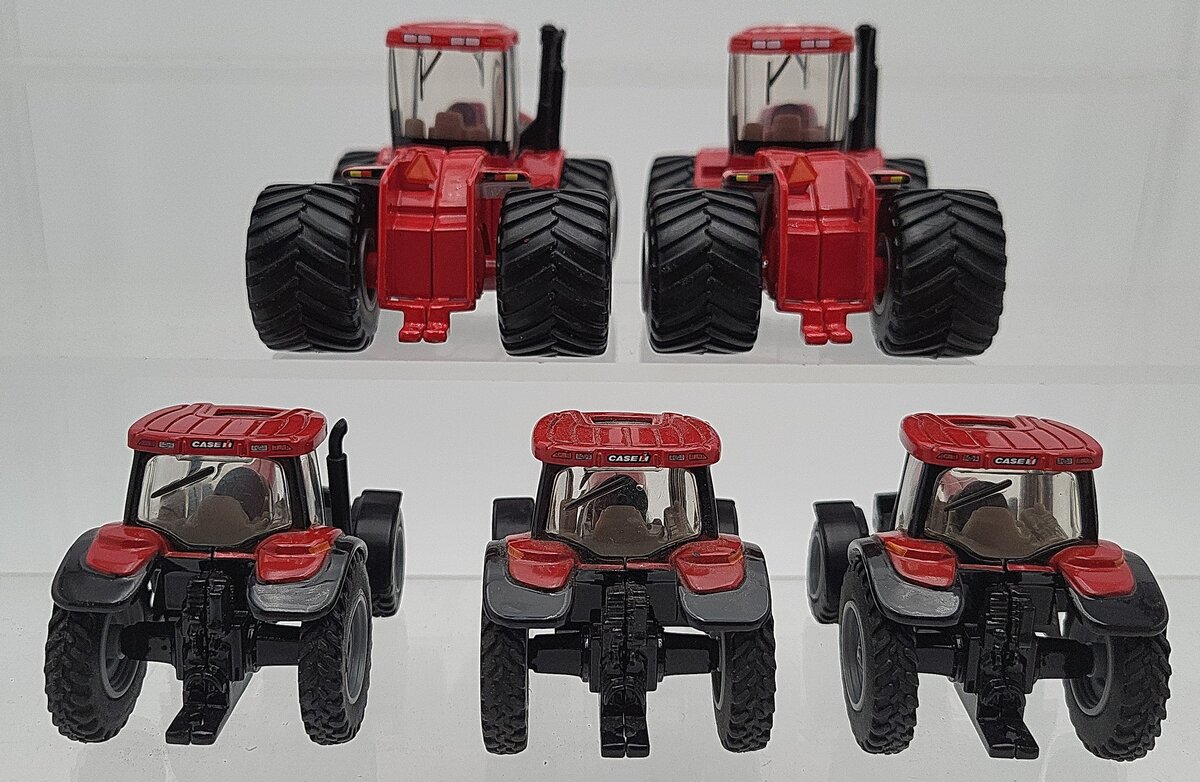 Ertl 1:64 Assorted Red Tractors [5] EX
