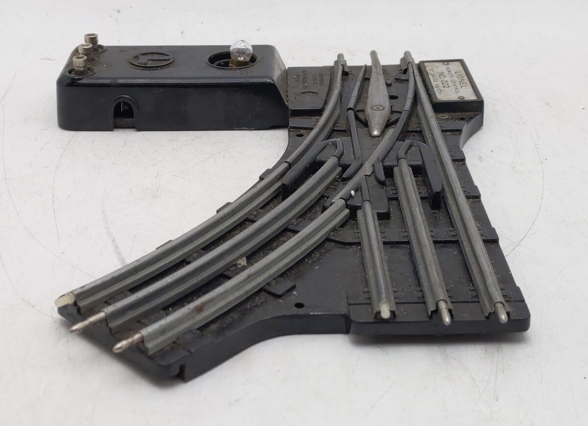 Lionel 6-14063 O 31" Remote-Control Right Hand Switch Turnout VG