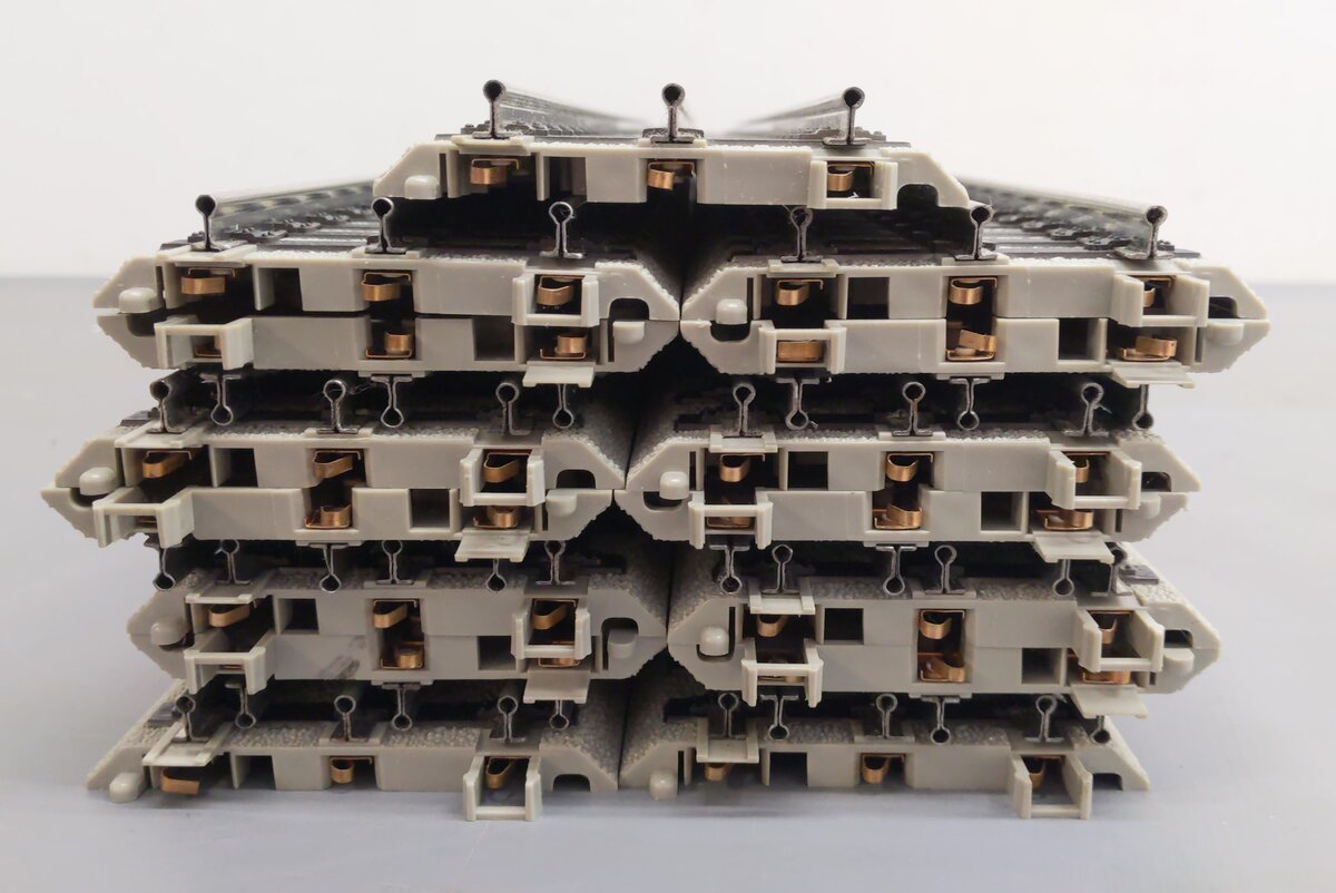MTH 11-99003 Lionel Standard Gauge RealTrax 28" Straight Track (Box of 15) EX/Box