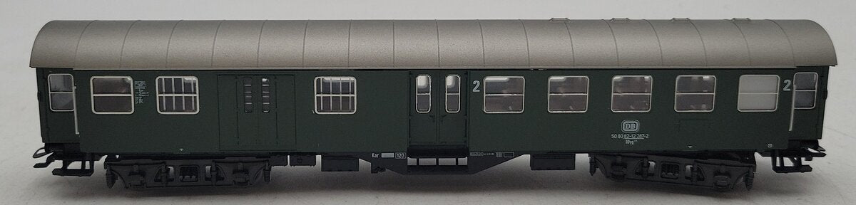 Marklin 41330 HO German Federal Railroad DB Type BD4yge 2nd Class Coach LN