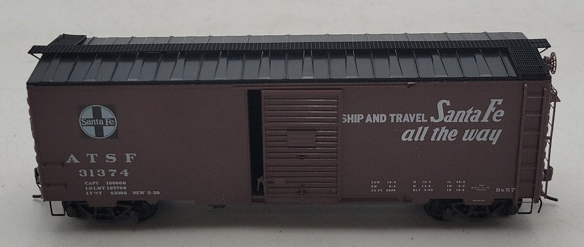 Kadee 4035 HO Santa Fe Chief 40' PS-1 Standard Boxcar #31374 LN