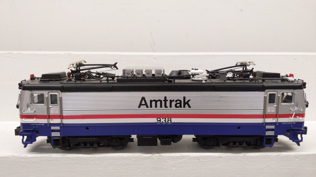 MTH 20-5505-1 Amtrak AEM-7 Electric Locomotive w/Proto-Sound 1.0 #938 EX/Box