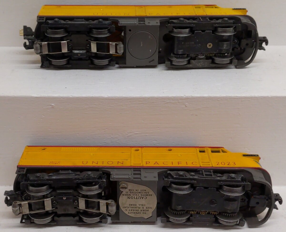 Lionel 2023 Vintage O Gauge Union Pacific Alco AA Diesel Locomotive Set VG