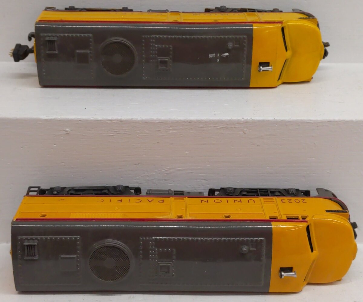 Lionel 2023 Vintage O Gauge Union Pacific Alco AA Diesel Locomotive Set VG
