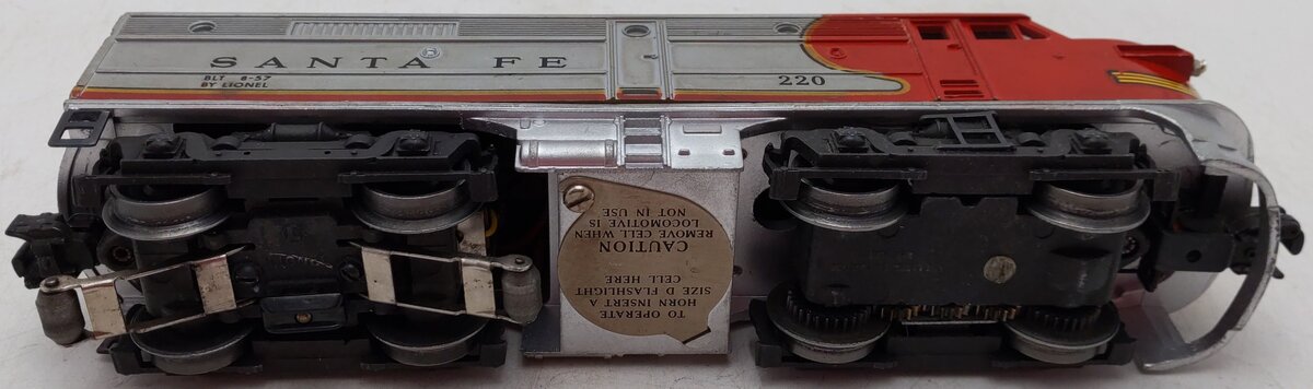 Lionel 220 Vintage O Santa Fe Powered Diesel Locomotive VG