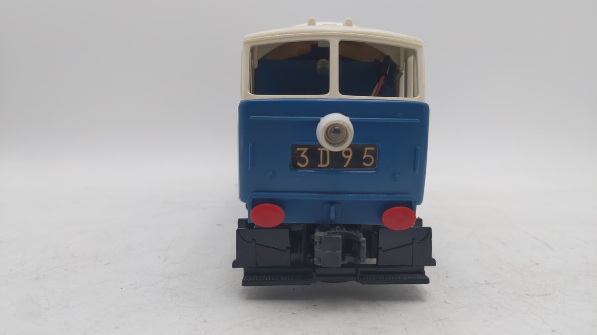 Lionel O Gauge Blue Flier Diesel Locomotive #3D95