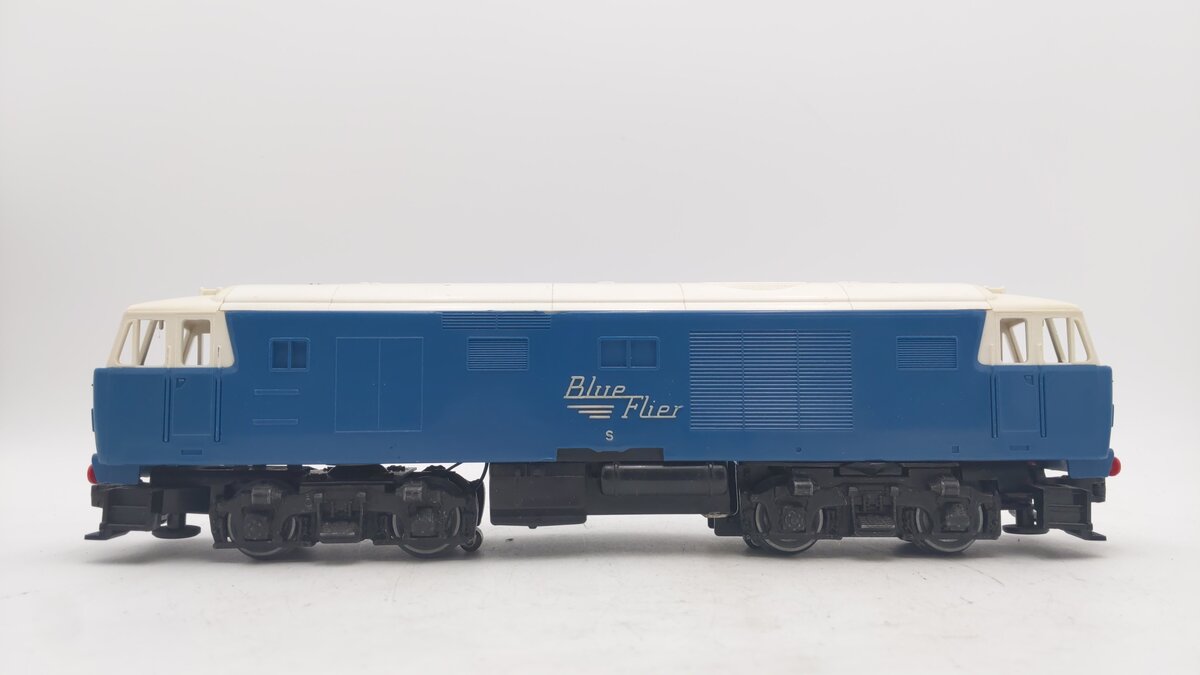 Lionel O Gauge Blue Flier Diesel Locomotive #3D95
