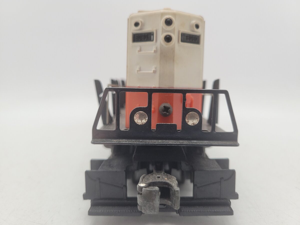 Lionel 6-8030 O Gauge Illinois Central GP-9 Diesel Locomotive #8030 VG