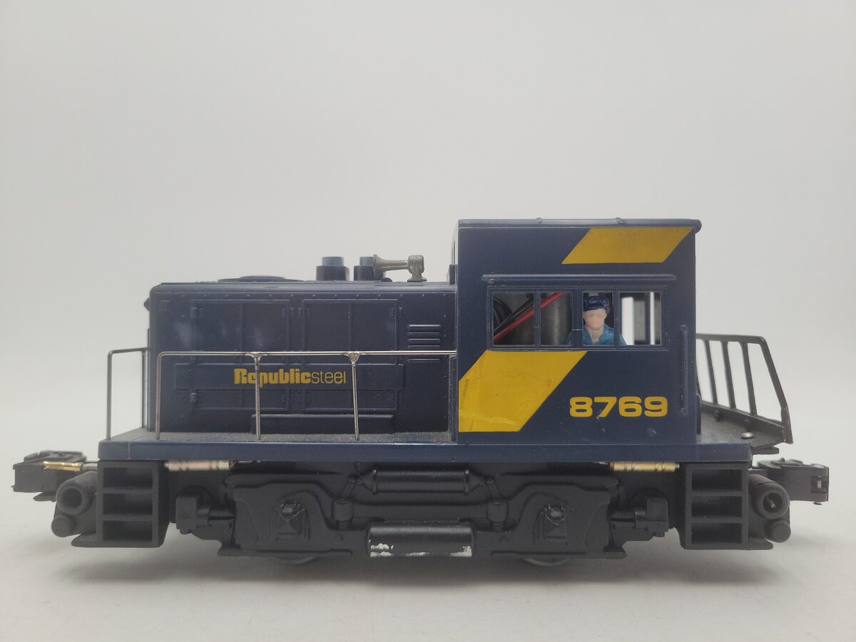 Lionel 6-8769 O Gauge Republic Steel Diesel Locomotive VG