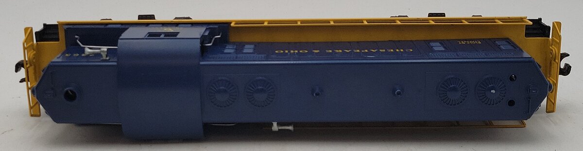 Lionel 2365 Vintage O Chesapeake & Ohio GP-7 Powered Diesel Locomotive EX/Box