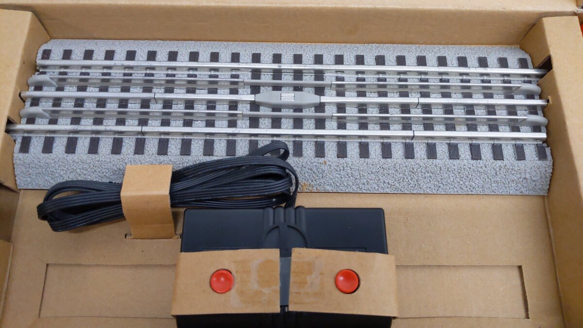 Lionel 6-12054 O FasTrack Operating Track [4] EX/Box