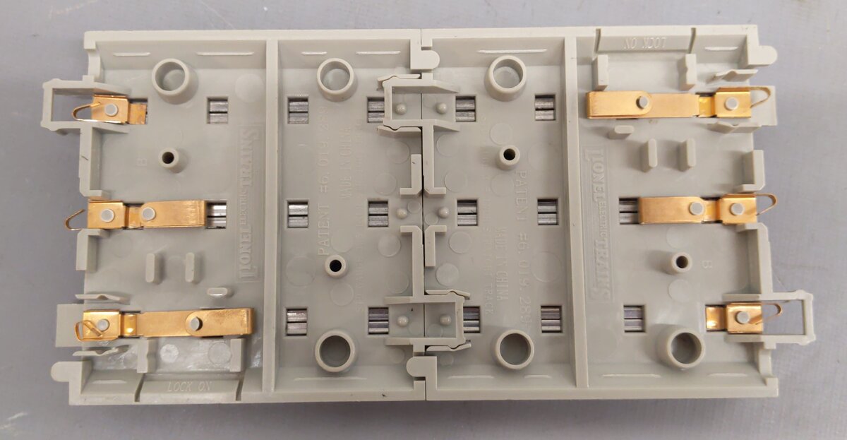 MTH Assorted Standard Gauge Realtrax Straight/Curved Tracks w/ Lock-on [19] EX