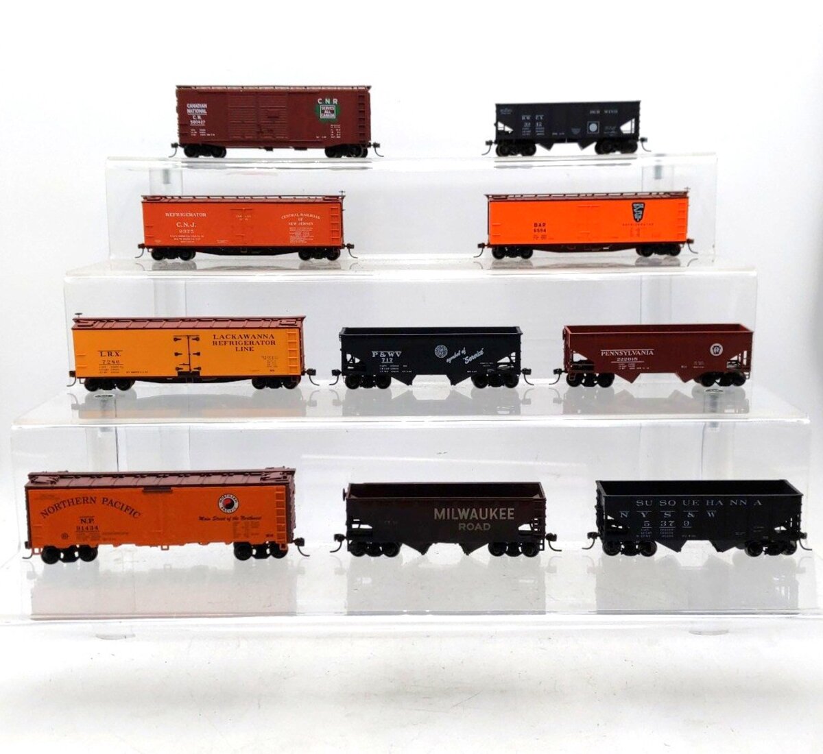 Accurail & Other HO Scale Assorted Freight Cars [10] EX
