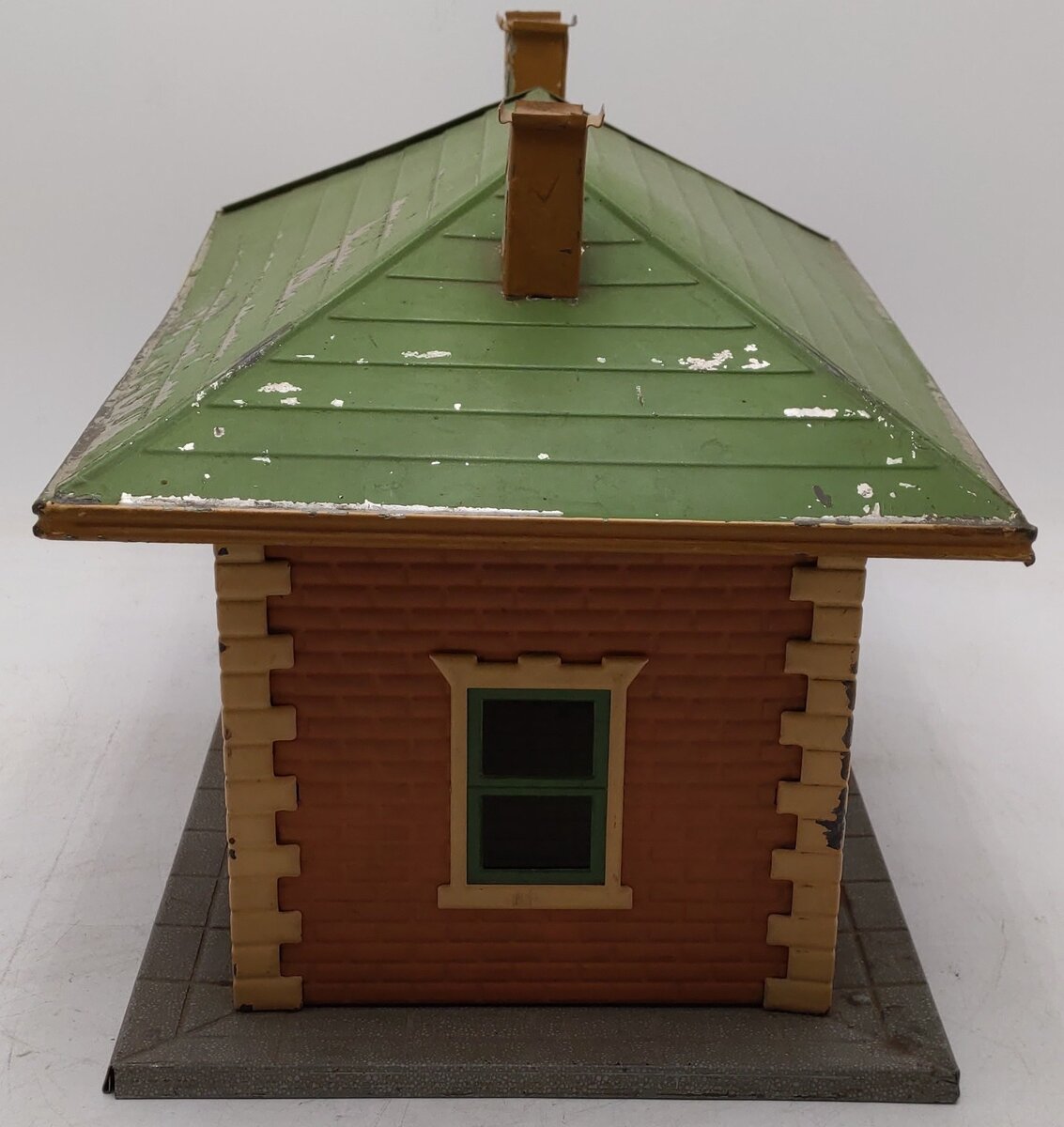 Lionel 124 Vintage Standard Gauge Lionel City Tinplate Station w/ Lights
