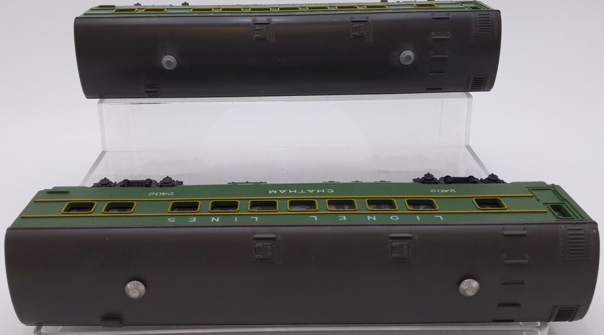 Lionel 2402 Vintage O Postwar Lionel Lines Green/Gray Chatham Pullman Cars [2] VG