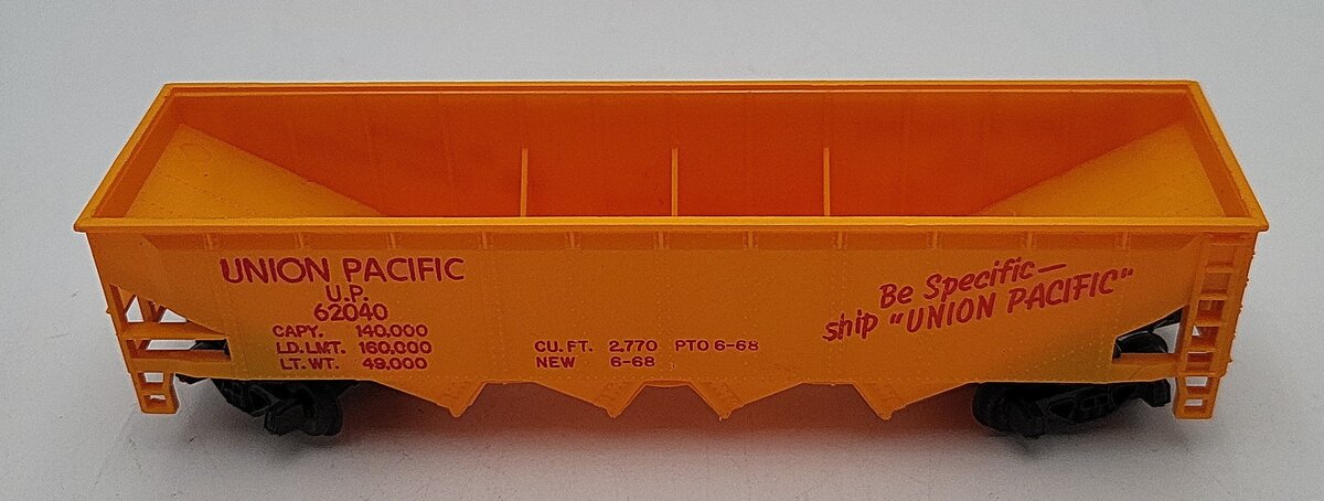 Tyco 62040 Union Pacific 4 Bay Hopper #62040 EX