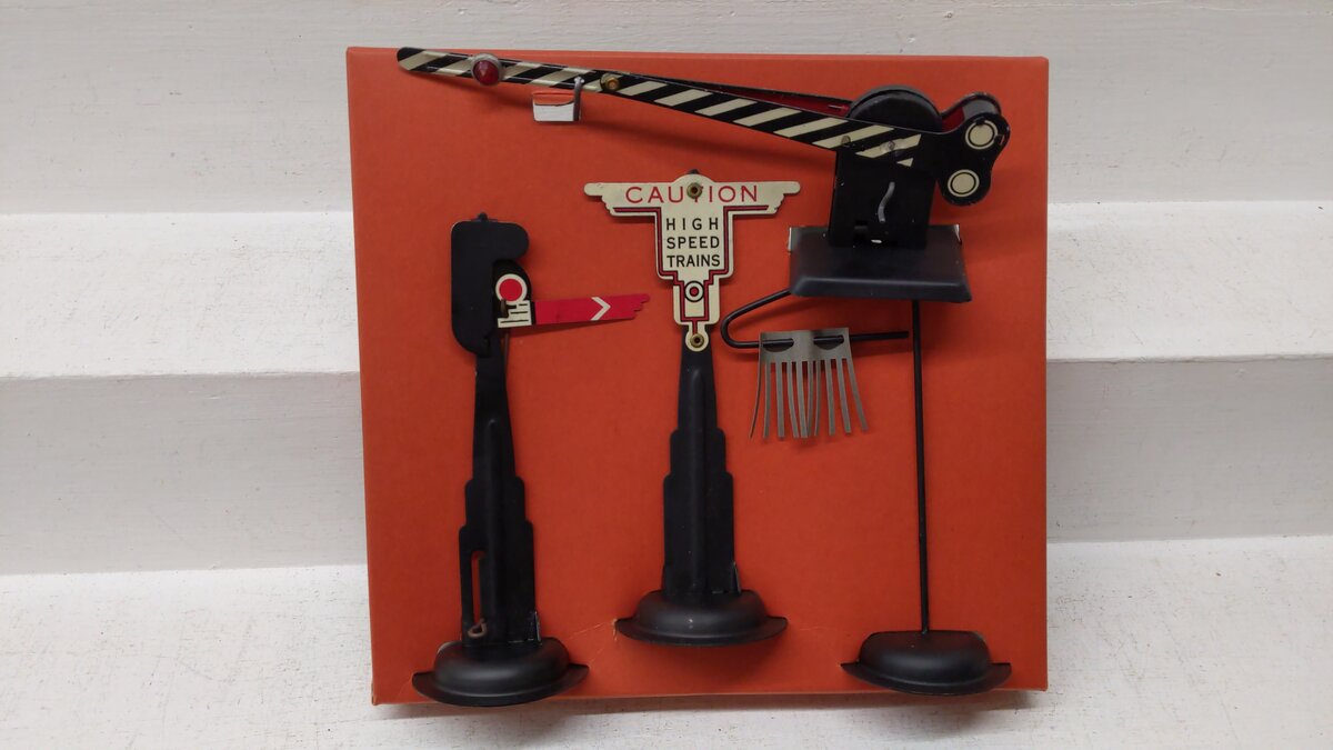 Marx Railroad Vintage O 4-Signal Set EX/Box