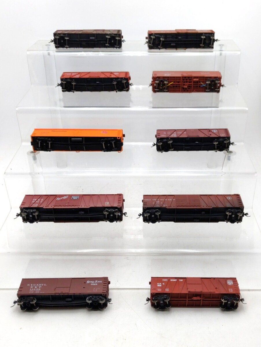 Accurail & Other HO Scale Assorted Freight Cars [10] EX