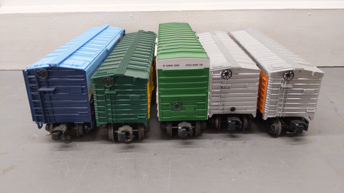 Lionel and Others O Assorted Freight Cars 9701, 9887, 19262, 9872, 2319[5] EX/Box