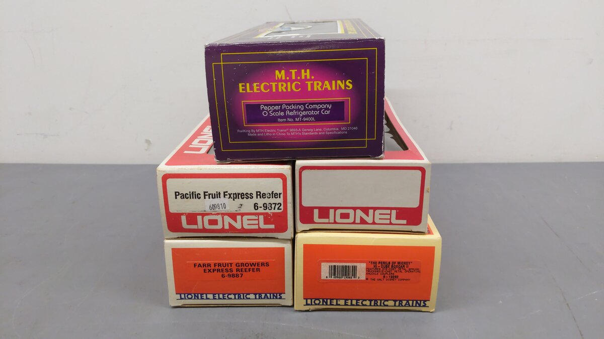 Lionel and Others O Assorted Freight Cars 9701, 9887, 19262, 9872, 2319[5] EX/Box