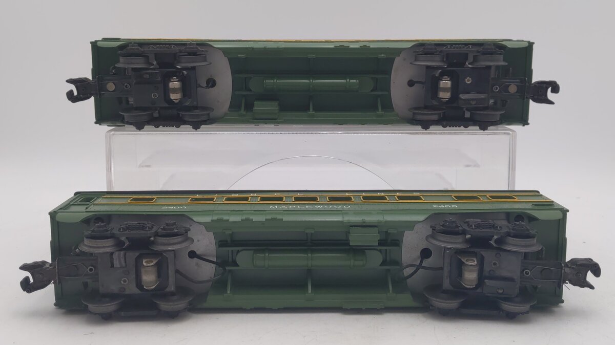 Lionel Vintage O Lionel Lines Maplewood Passenger Cars #2400, 2400 [2] EX