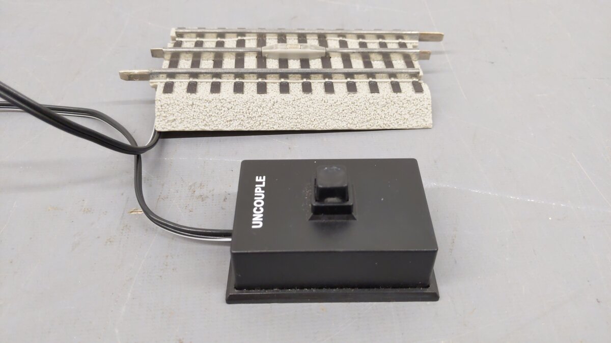 Lionel 6-12020 O Gauge FasTrack Uncoupling Track EX