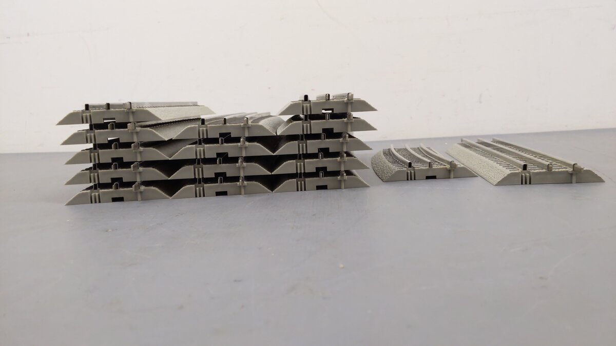 Lionel O Assorted Straight & Curved Track Sections- 6-81250,6-12014,6-12055 [16] EX