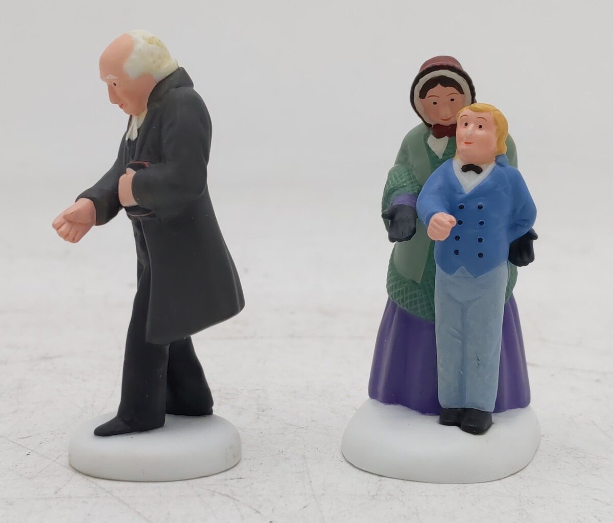 Dept 56 56.56697 New England Village “Good Day Reverend” Ceramic Figures EX/Box