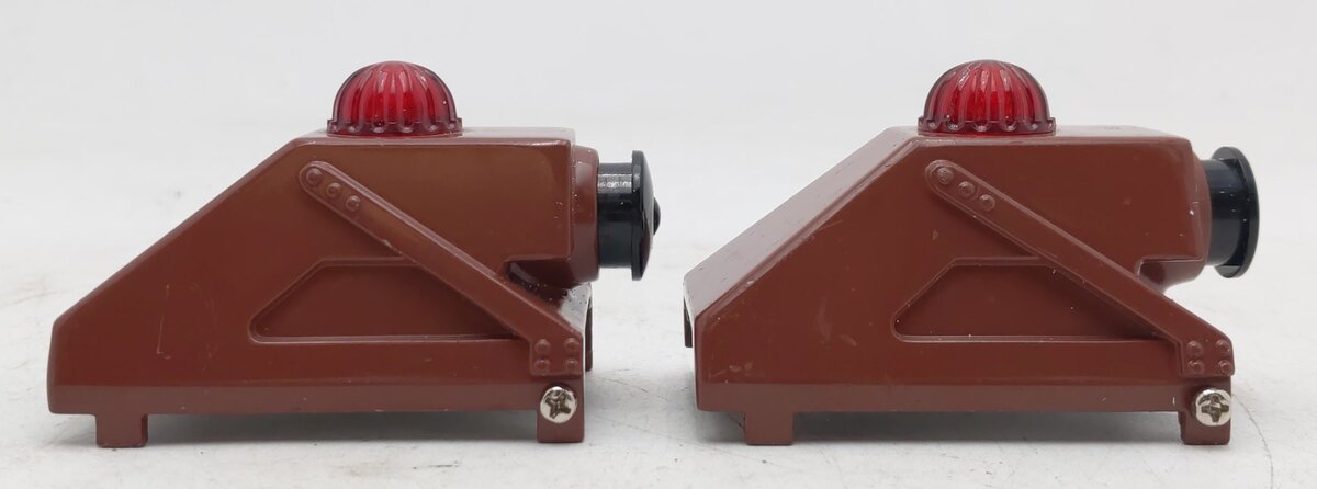 Lionel 6-2283 O/O27 Gauge Die-Cast Illuminated Bumpers (Set of 2) EX