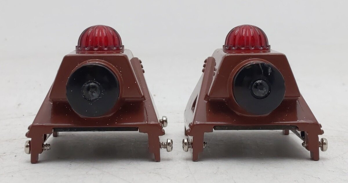 Lionel 6-2283 O/O27 Gauge Die-Cast Illuminated Bumpers (Set of 2) EX