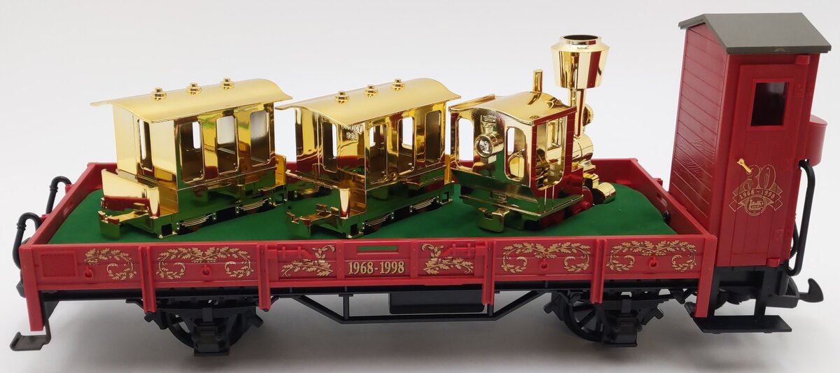 LGB 41124 G Scale 30th Anniversary Flatcar with Gold Train Set EX/Box