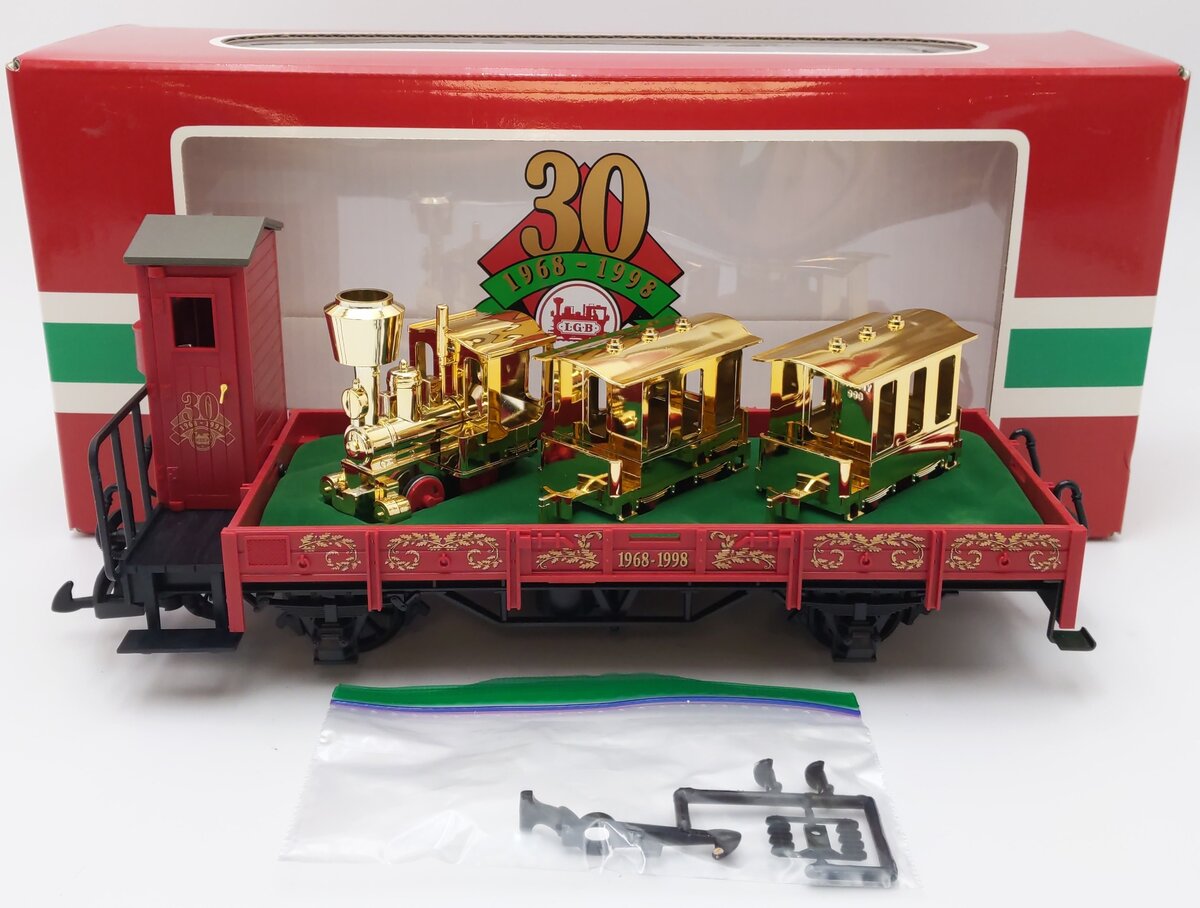 LGB 41124 G Scale 30th Anniversary Flatcar with Gold Train Set EX/Box