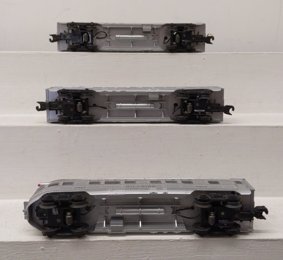 Lionel Vintage O Silver Passenger Cars: 2421, 2422, 2423 [3] EX