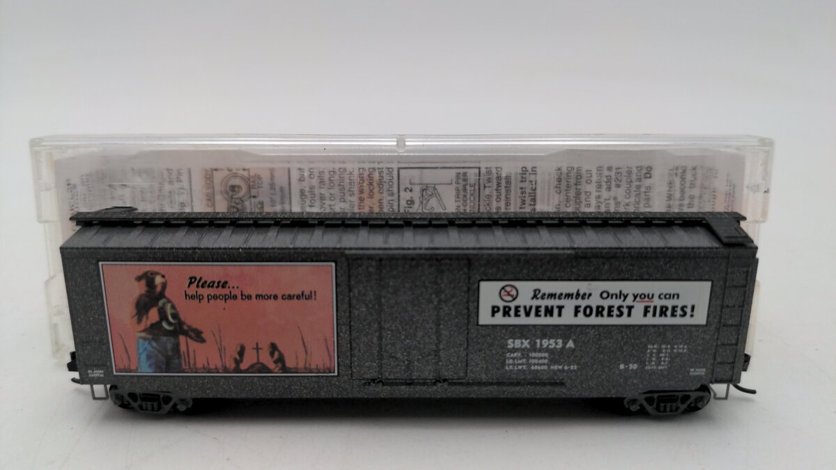 Micro-Trains 03200401 N Smokey Bear Forest Fire Prevention 50' Boxcar #1953A EX/Box