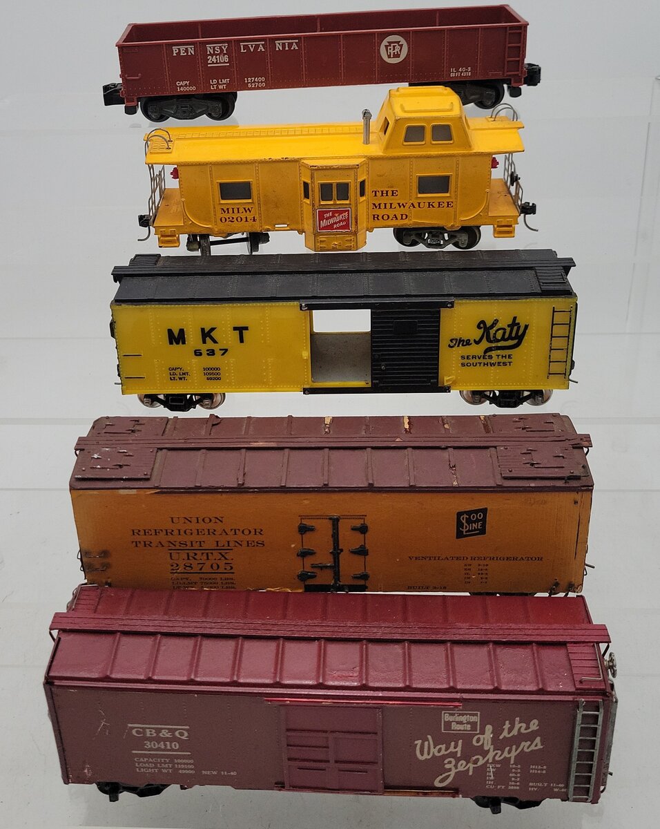 American Flyer Assorted S Vintage Freight Cars #28705,303410,637,24106 [5] VG