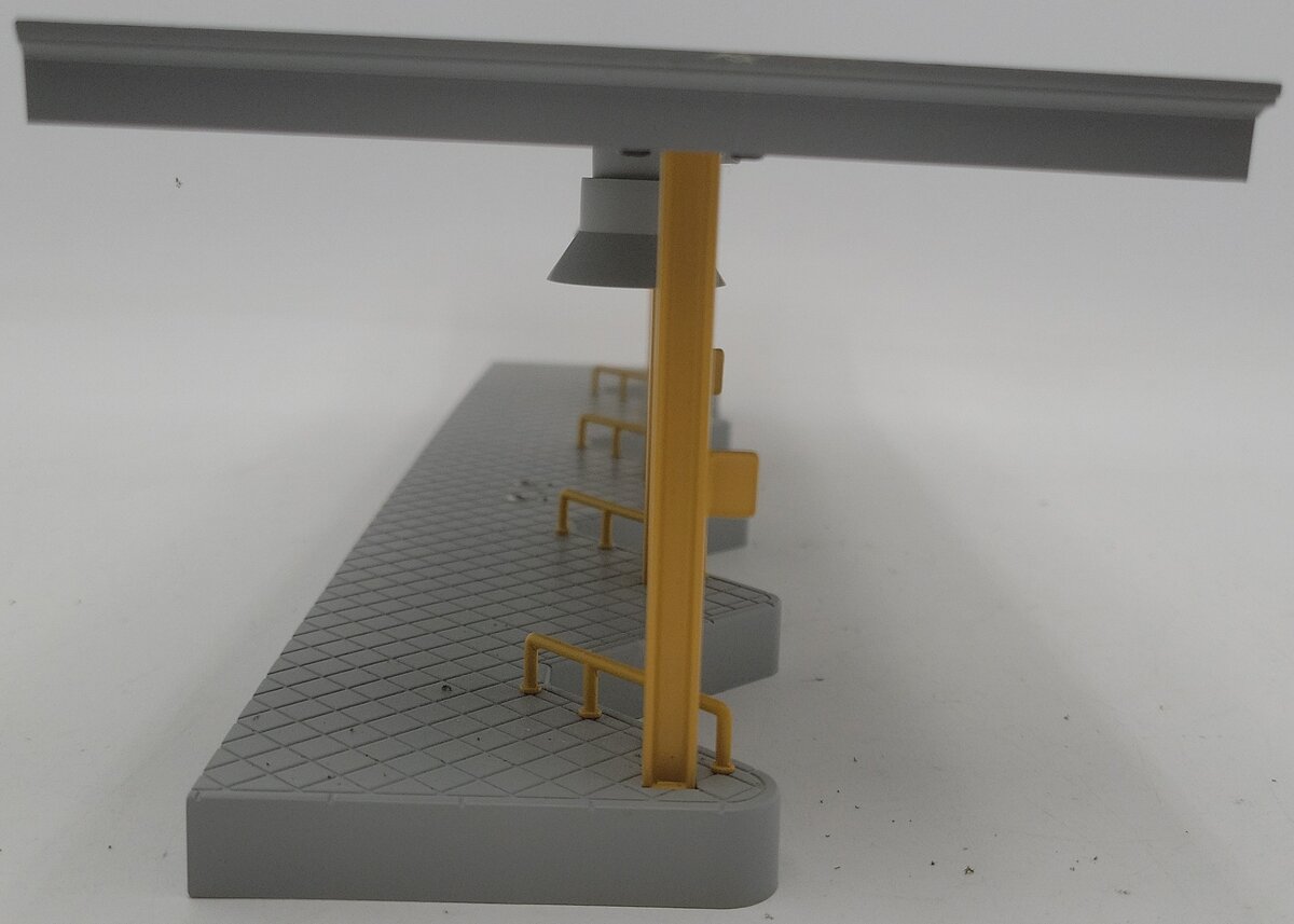MTH 30-90211 Pittsburgh Steelers Bus Station Only EX