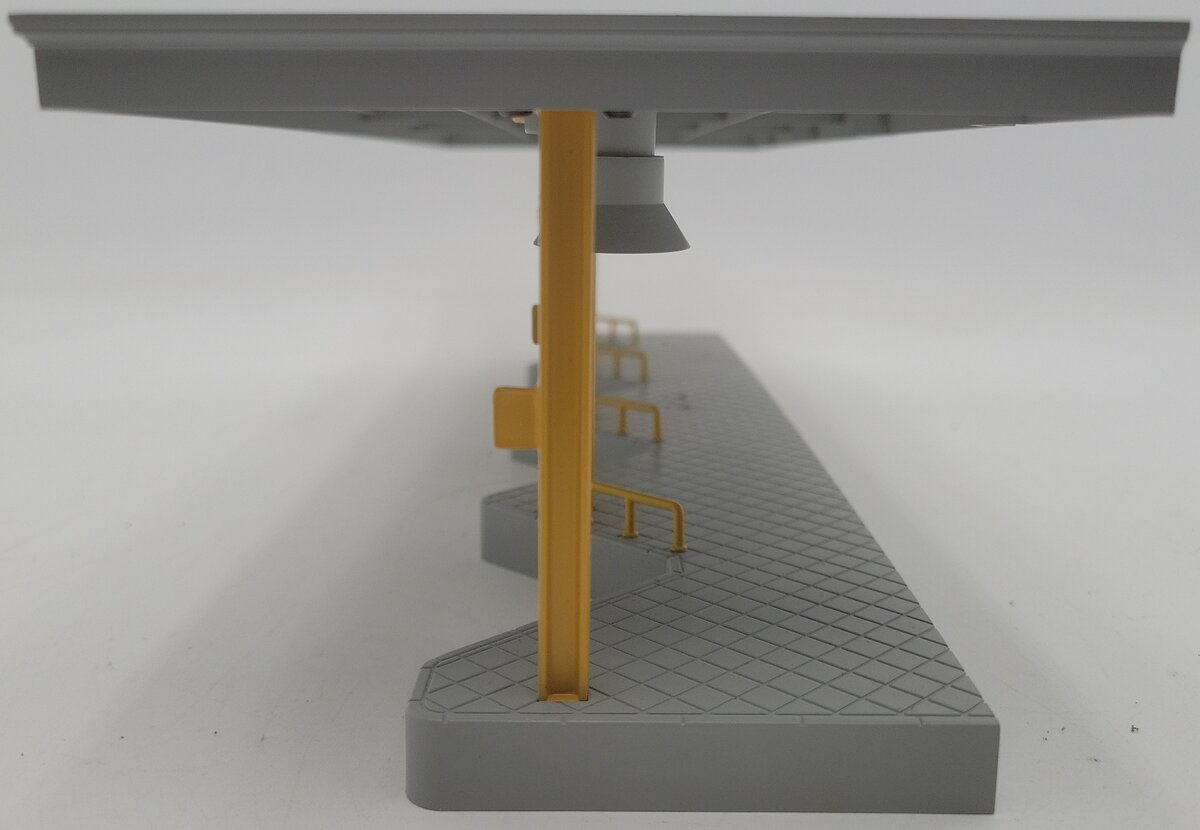 MTH 30-90211 Pittsburgh Steelers Bus Station Only EX