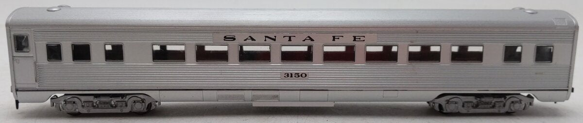 Athearn 1811 HO Scale Santa Fe Streamlined Coach Car #3150 VG/Box