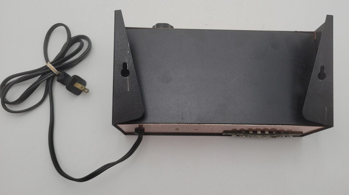 MRC ControlMaster-X Transistorized HO or N Gauge Train Controller/Box