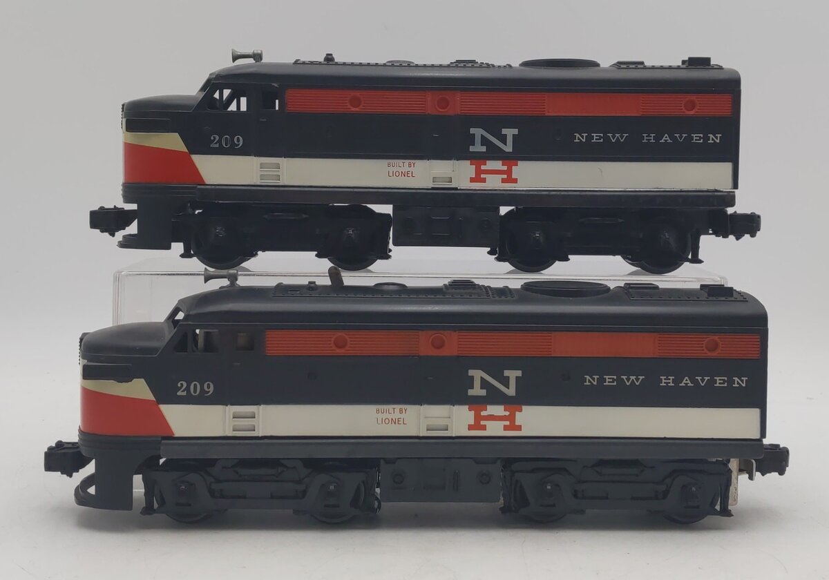 Lionel 209 Vintage O New Haven Alco AA Diesel Locomotive Set EX