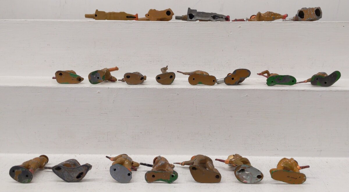 Vintage Lead Army Figurines [20] VG