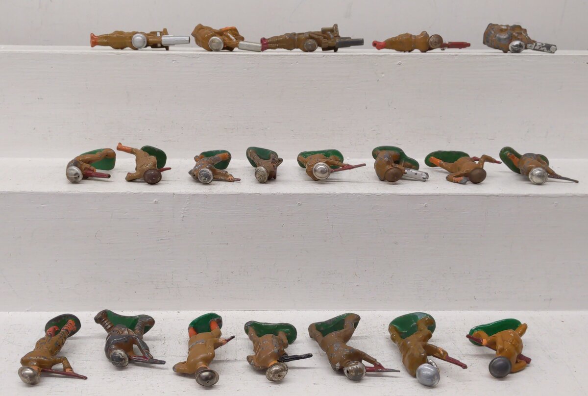 Vintage Lead Army Figurines [20] VG