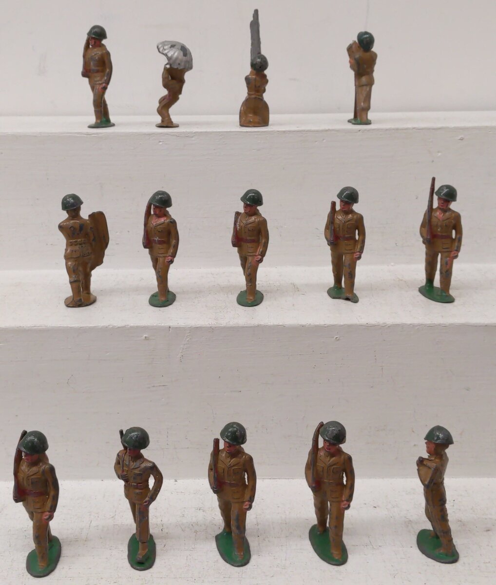 Vintage Lead Army Figurines [16] VG