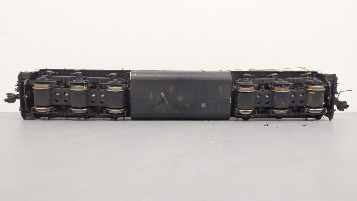 Aristo-Craft 22411 G Burlington Northern SD40-2 Diesel Locomotive #6565 VG