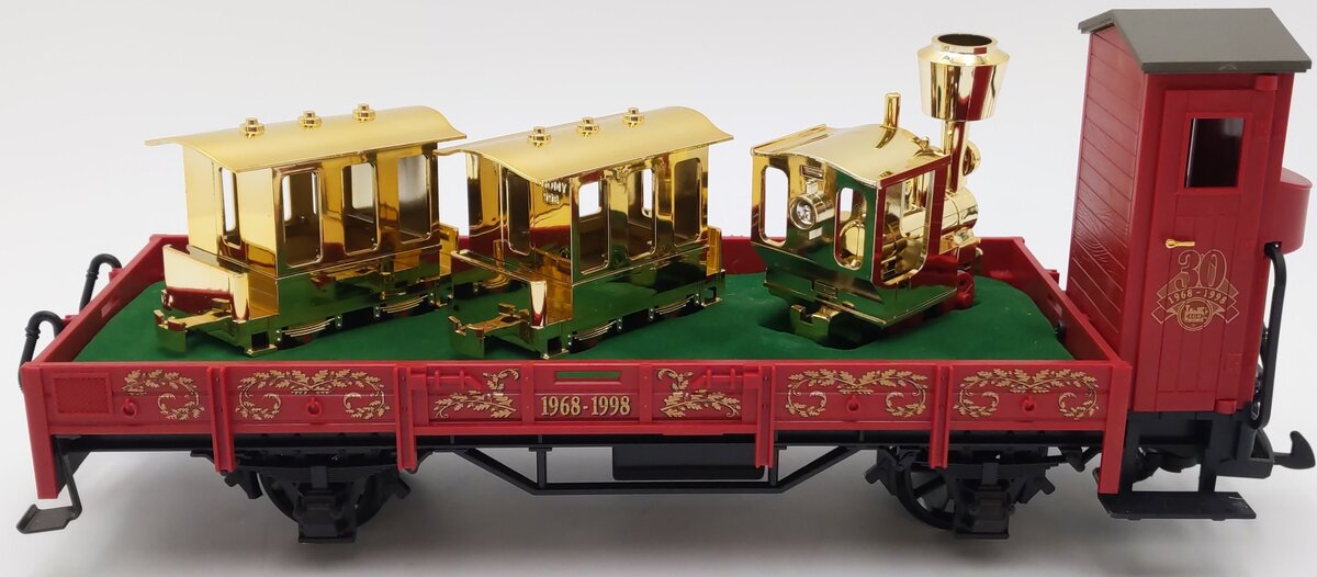 LGB 41124 G Scale 30th Anniversary Flatcar with Gold Train Set EX/Box